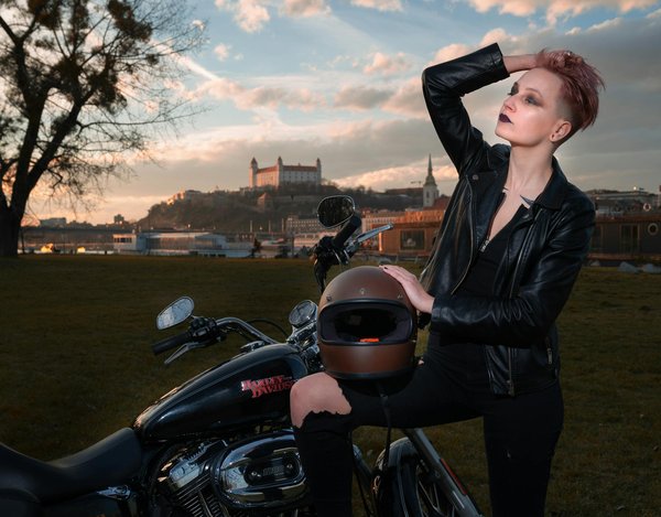 Accoudoir central : un besoin en sécurité pour les poids lourds